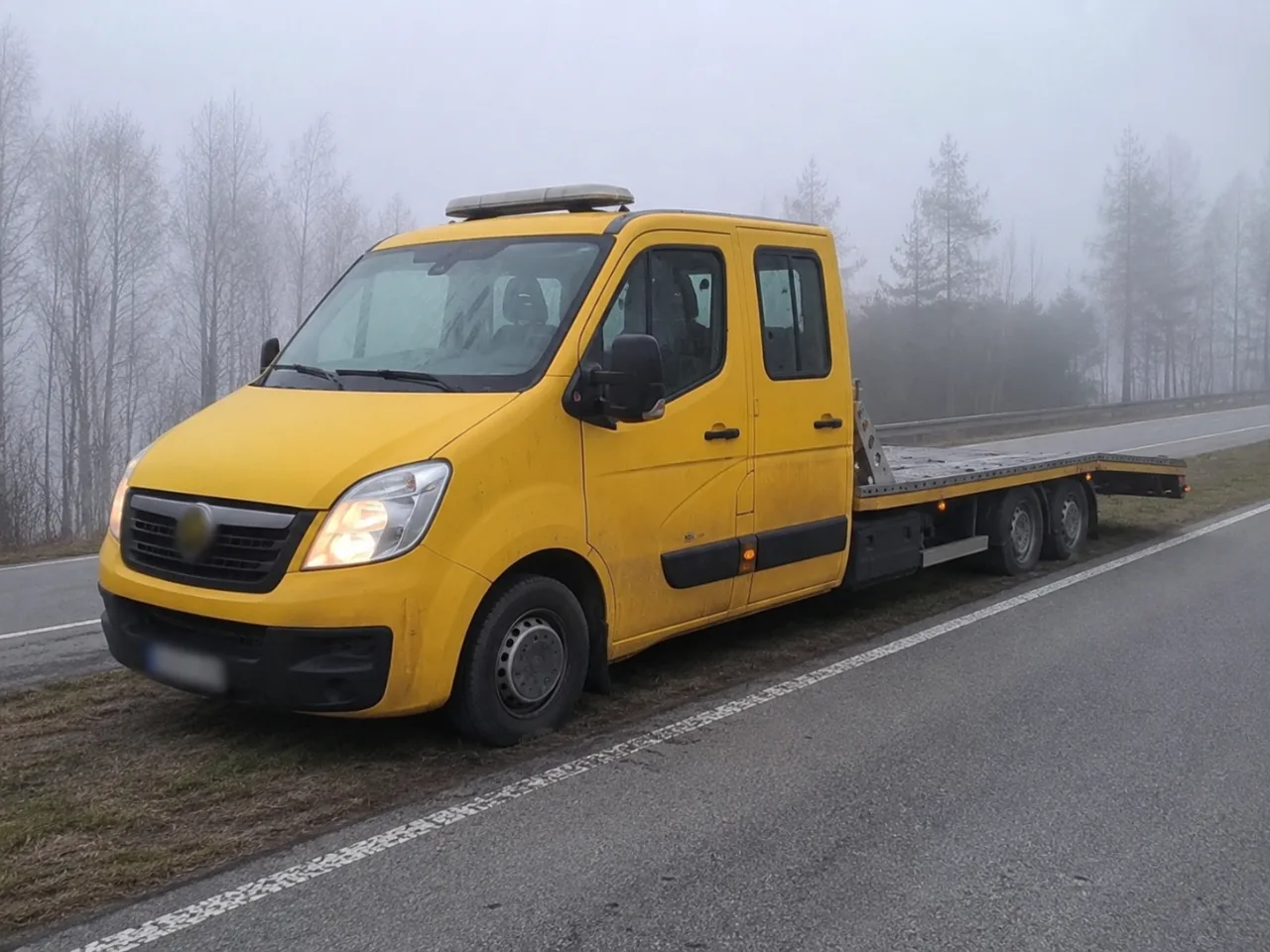 Laweta LONIK-HOL gotowa do wyjazdu – pomoc drogowa Legionowo